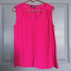 JENNIFER LOPEZ Hot Pink V-Neck Rivets Flowy Blouse Tank Size XS NWoT